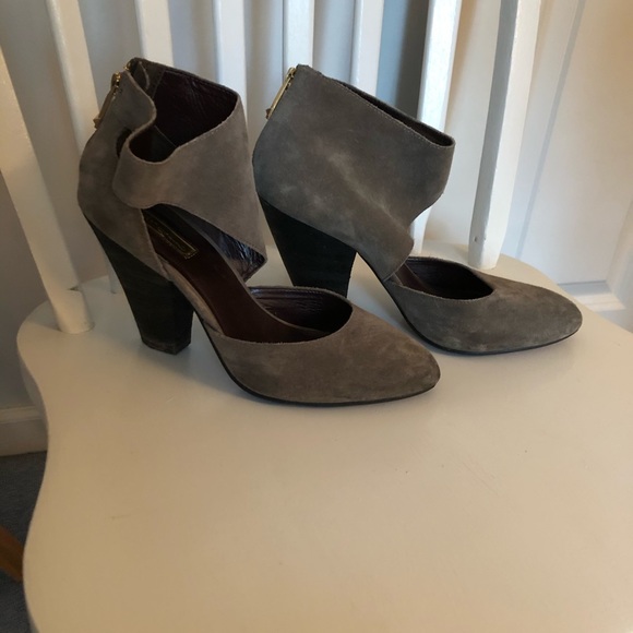 Amazing heels! - Picture 3 of 5